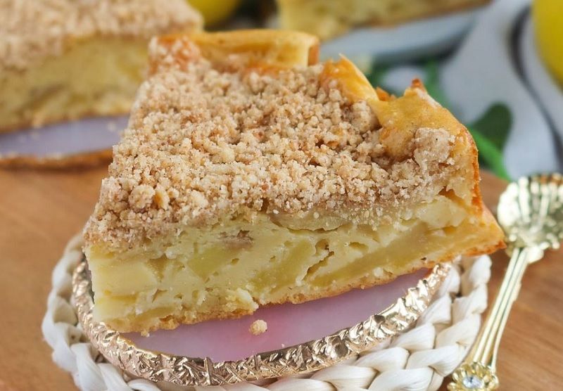 La recette d'Apple Crumb maison, aussi fondant qu'un clafoutis et aussi croustillant qu'un crumble | So Busy Girls