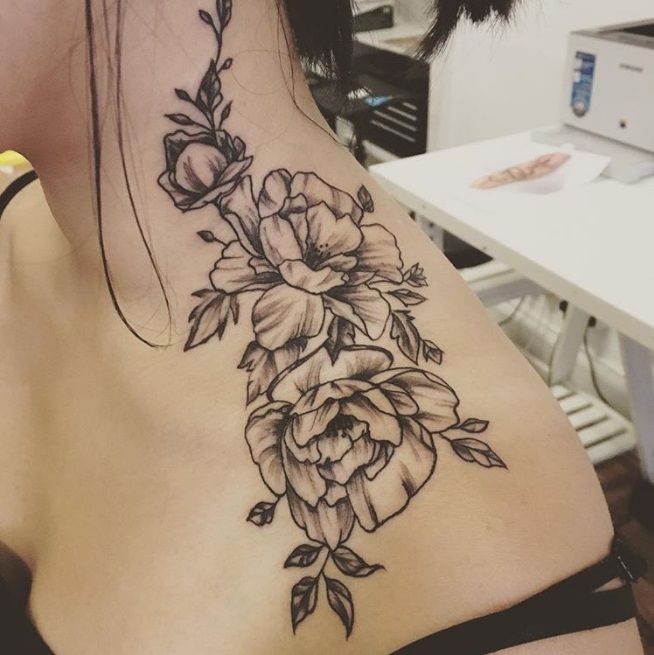 15 tatouages sexy et osés à vous faire dans le cou | So Busy Girls