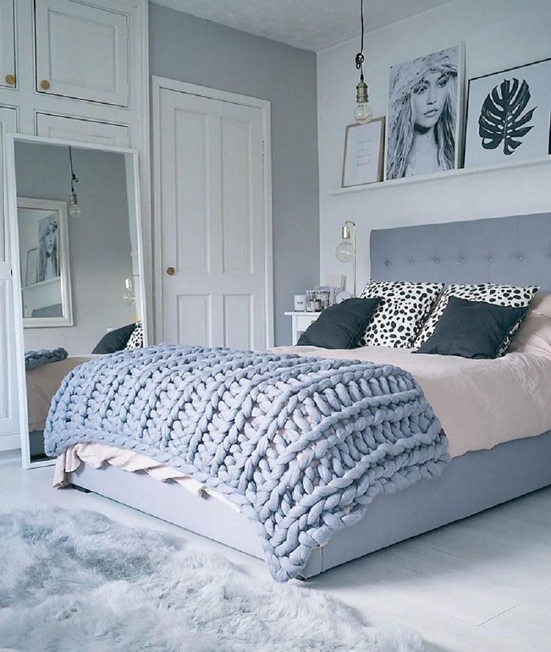 Vous pouvez fabriquer cette couverture douce et confortable en seulement 4 heures ! | So Busy Girls