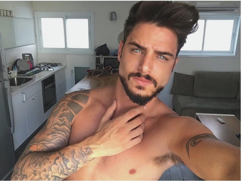 Les 21 selfies masculins les plus sexy de l'année vont vous donner très chaud | So Busy Girls