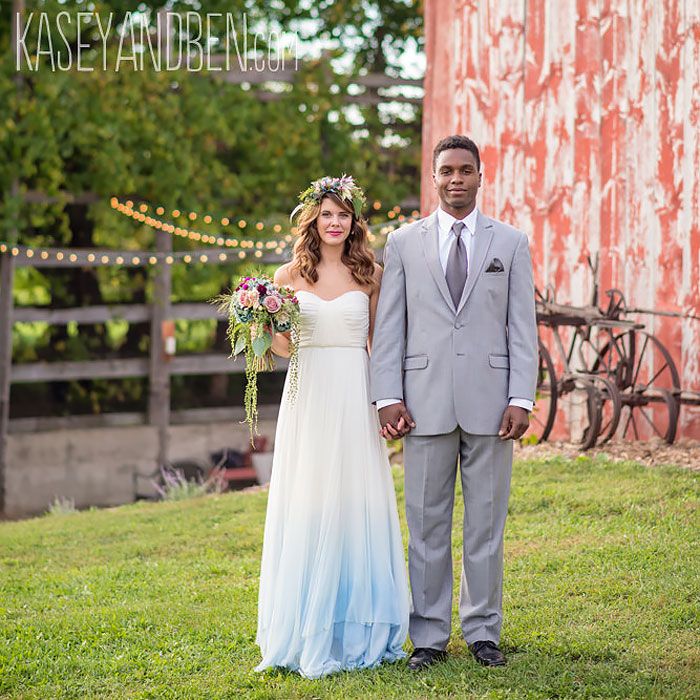 Ces robes de mariée tie and dye vont vous donner envie de vous marier en couleurs | So Busy Girls