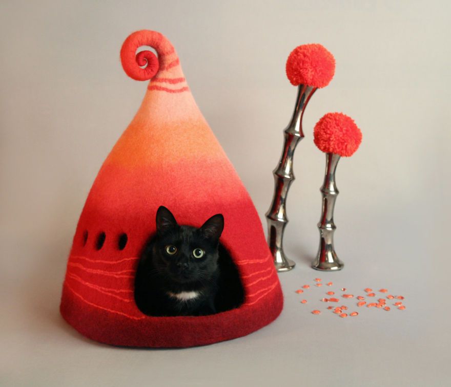 Elle crée des maisons pour chat pleines de couleur vraiment adorables | So Busy Girls