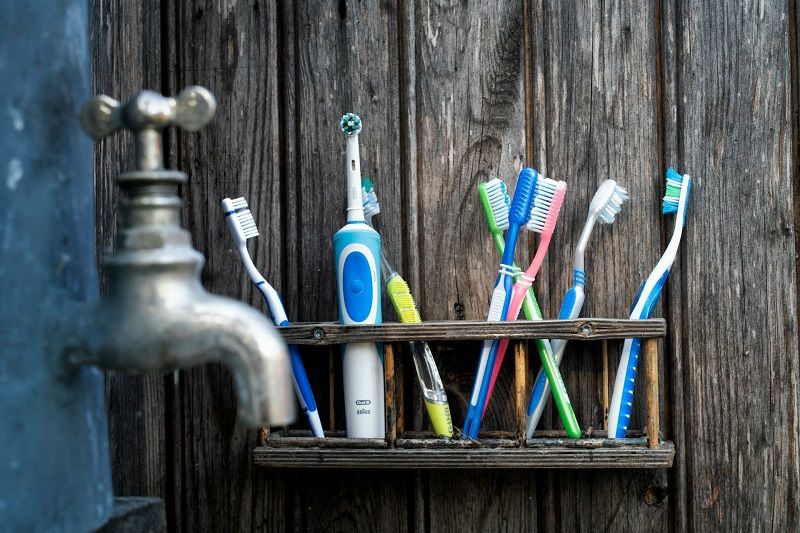 Le secret d'un sourire éclatant : voici quand il faudrait vraiment se laver les dents | So Busy Girls