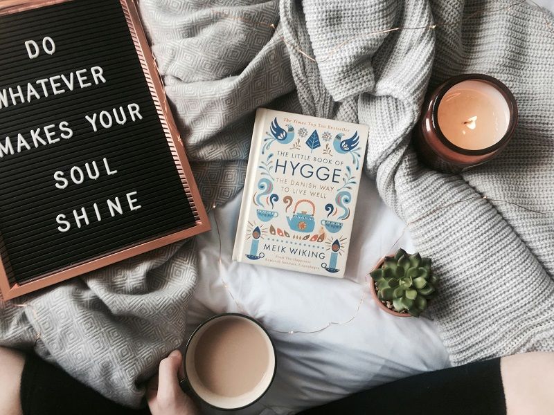 Hygge : comment créer une ambiance chaleureuse à la maison | So Busy Girls