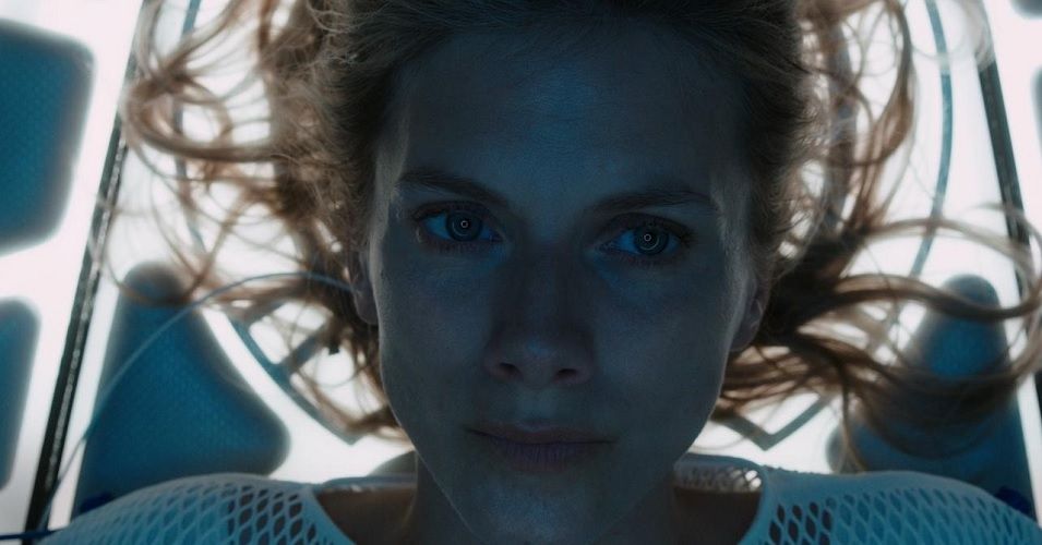 Découvrez la bande-annonce d'Oxygène, le nouveau thriller Netflix d'Alexandre Aja avec Mélanie Laurent | So Busy Girls