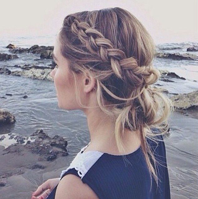 Un messy bun tressé | So Busy Girls