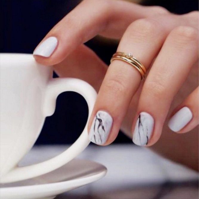 La dernière tendance nail art : les ongles marbrés | So Busy Girls