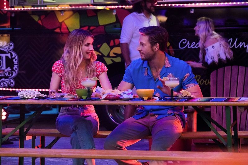 Découvrez la bande-annonce de Holidate, la nouvelle comédie romantique Netflix de Noël | So Busy Girls