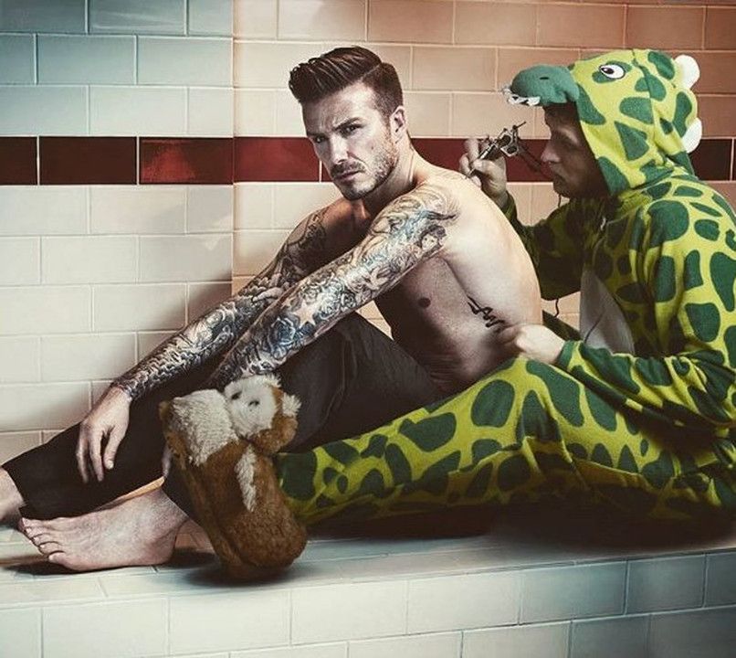 Cet homme devient le meilleur ami des stars en ajoutant son portrait sur leurs photos avec Photoshop | So Busy Girls