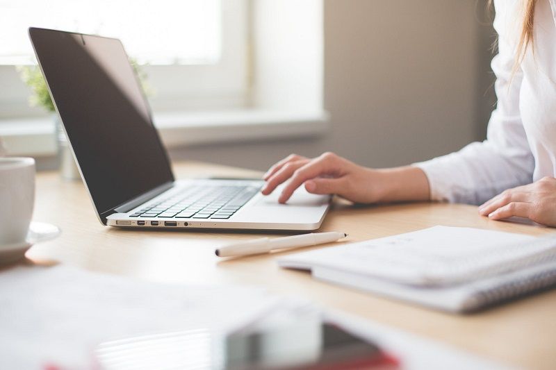 Dans quels cas utiliser un VPN est utile et pourquoi vous en avez peut-être besoin | So Busy Girls