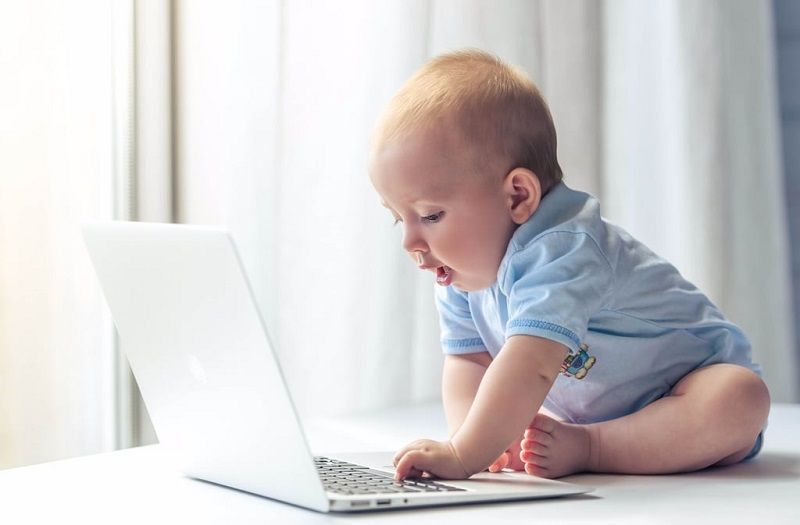 5 raisons pour lesquelles je ne poste aucune photo de mes enfants sur Facebook | So Busy Girls