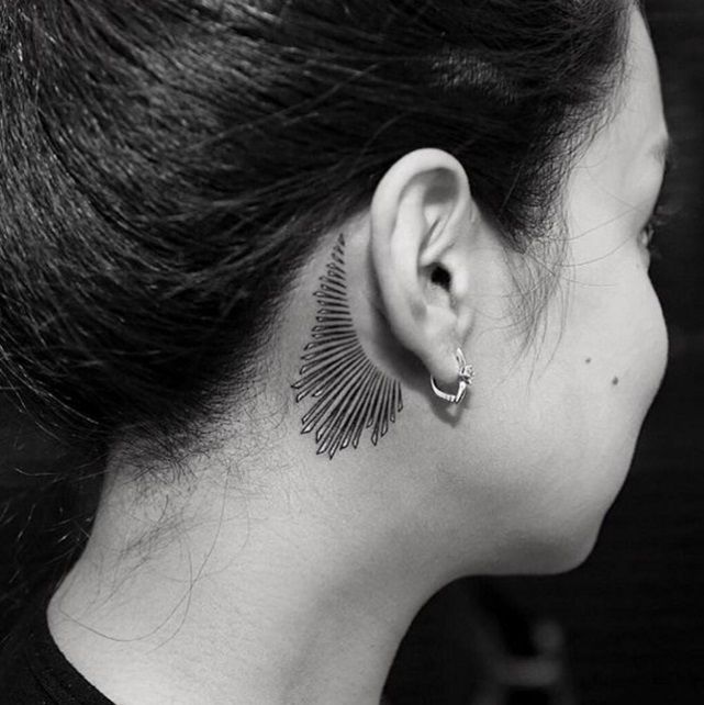 26 idées de tatouages derrière l'oreille | So Busy Girls