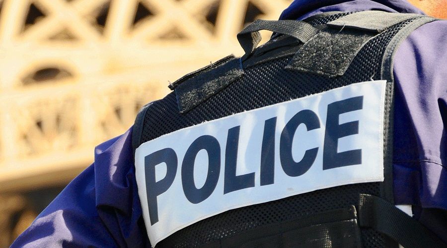 Une récompense de 560 000 euros pour retrouver le meurtrier de deux policiers dans une chasse à l'homme géante en Australie | So Busy Girls