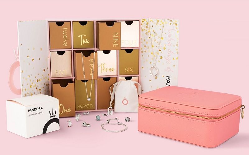 Pandora sort son tout premier calendrier de l'Avent 2023, et il est sublime ! | So Busy Girls