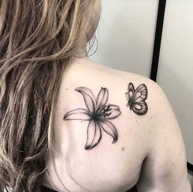 22 tatouages sexy (et totalement inattendus) à vous faire dans le dos | So Busy Girls