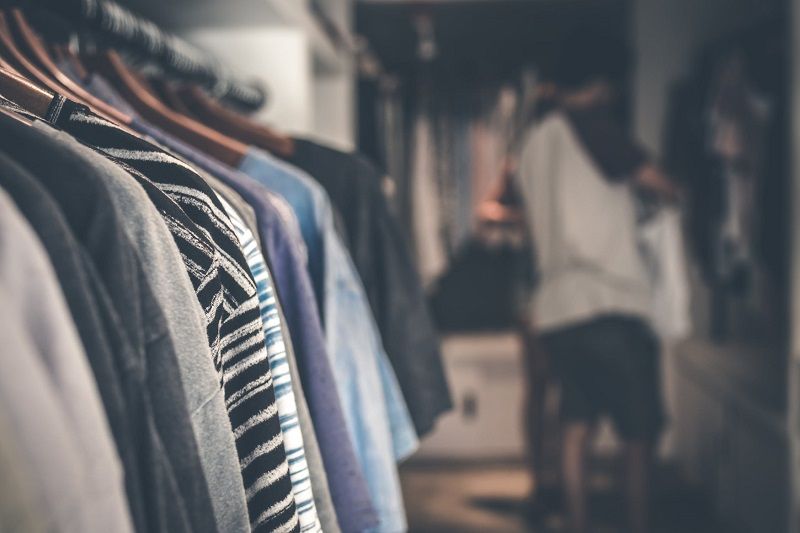 8 astuces pour renouveler votre garde-robe pour pas cher | So Busy Girls
