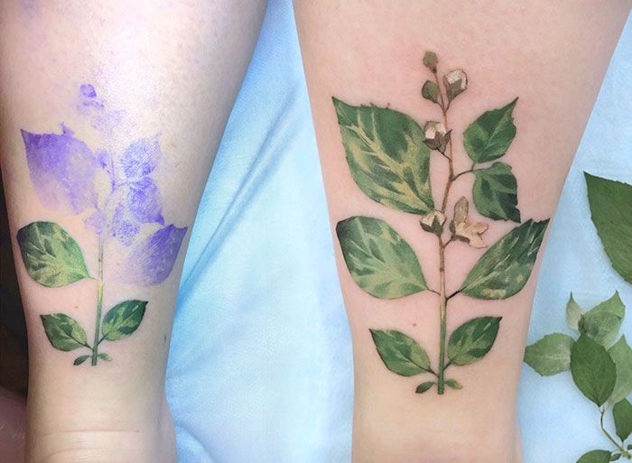 Cette tatoueuse utilise de vraies feuilles et des fleurs comme pochoirs pour réaliser de sublimes tatouages botaniques | So Busy Girls
