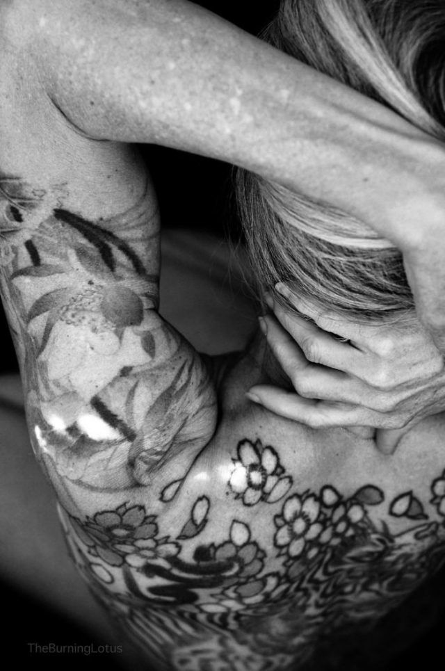 Cette femme de 56 ans prouve qu'on peut être sexy à n’importe quel âge | So Busy Girls