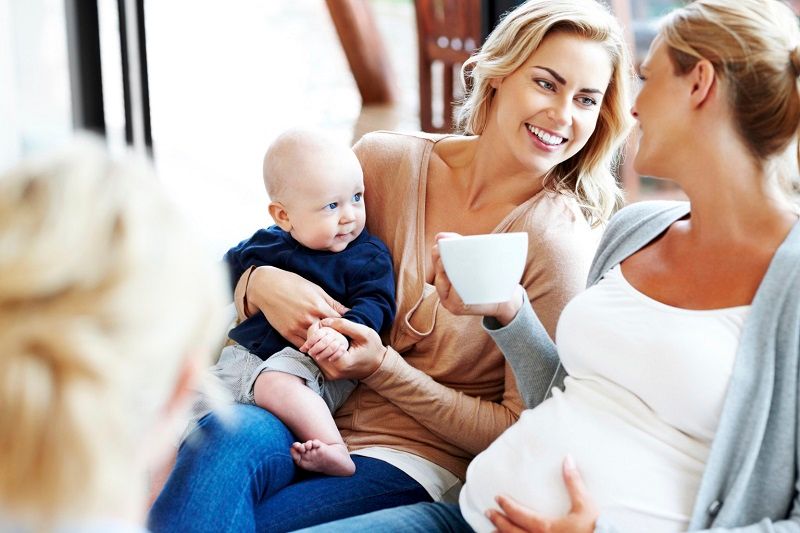 Peanut, le Tinder pour les mamans qui permet de se faire des copines en quelques swipes | So Busy Girls