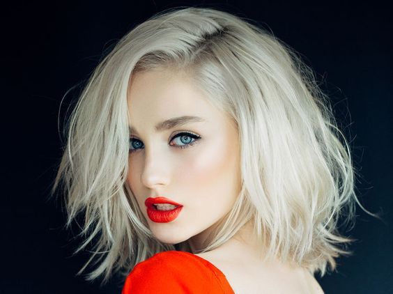 Pourquoi vous allez avoir envie de craquer pour la coloration blond polaire | So Busy Girls