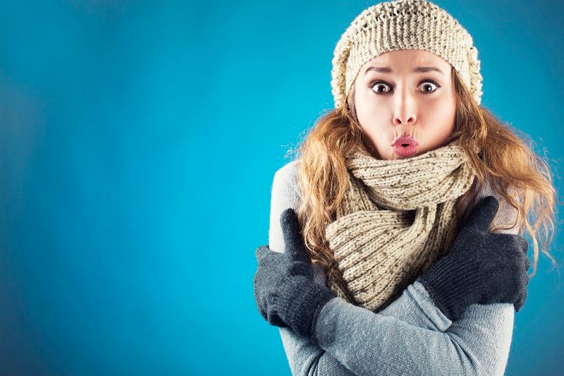 Voilà pourquoi les femmes sont plus frileuses que les hommes | So Busy Girls