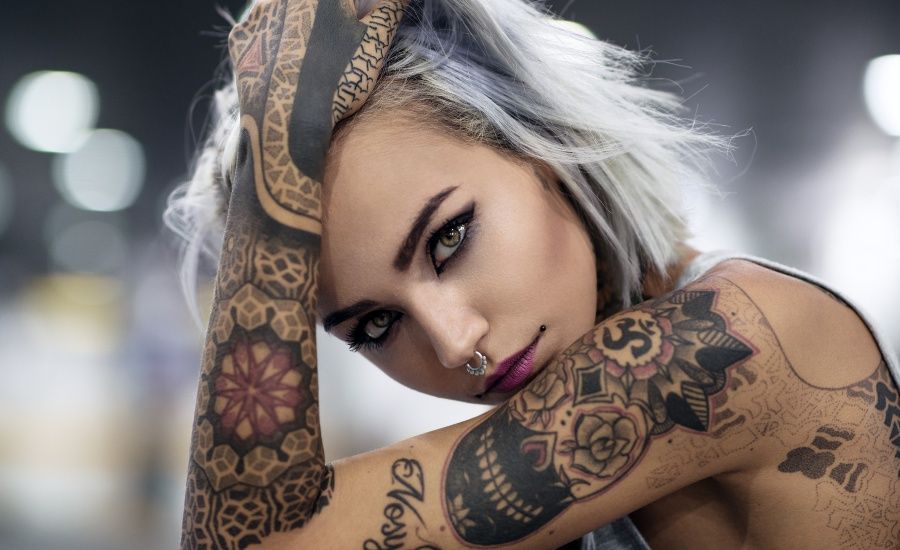8 choses que les personnes tatouées aimeraient ne jamais entendre | So Busy Girls