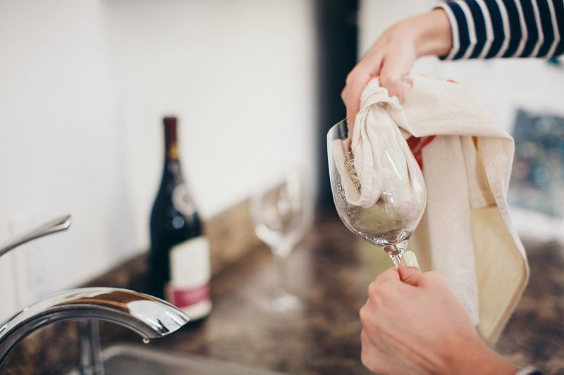 Comment nettoyer les verres pour qu'ils soient parfaitement propres ? | So Busy Girls