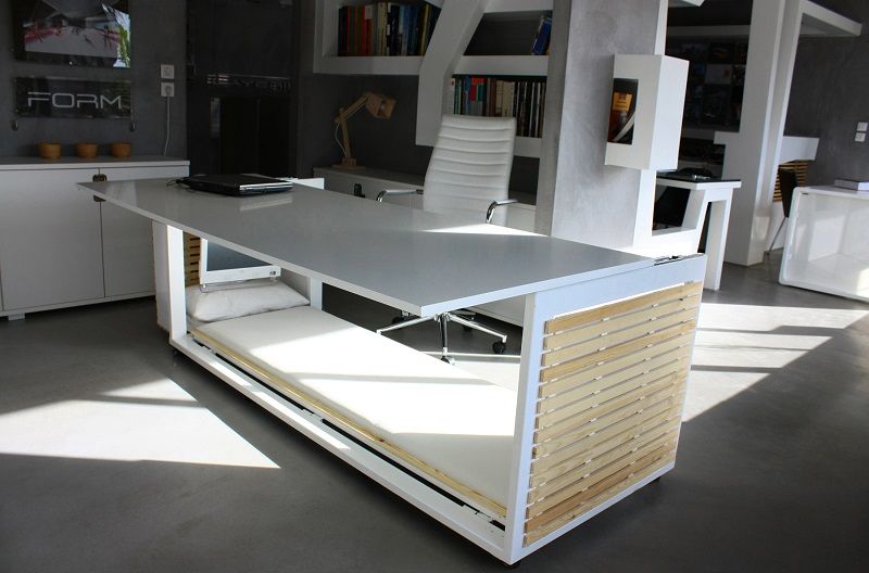 Ce bureau génial se transforme en lit et permet de faire des siestes tranquille entre 2 réunions | So Busy Girls