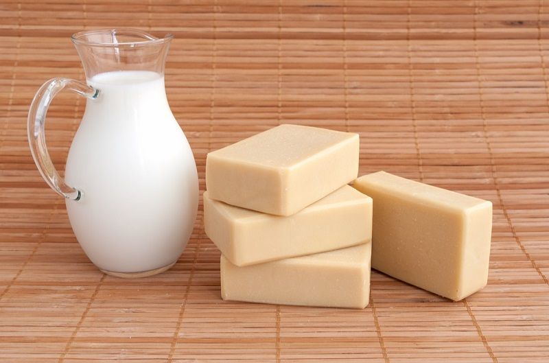 Lait de chèvre : un allié de taille contre l'acné | So Busy Girls