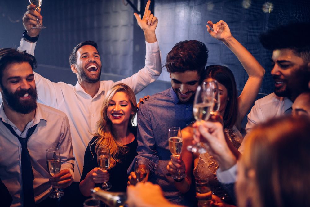5 raisons pour lesquelles faire la fête permet de vivre plus longtemps | So Busy Girls