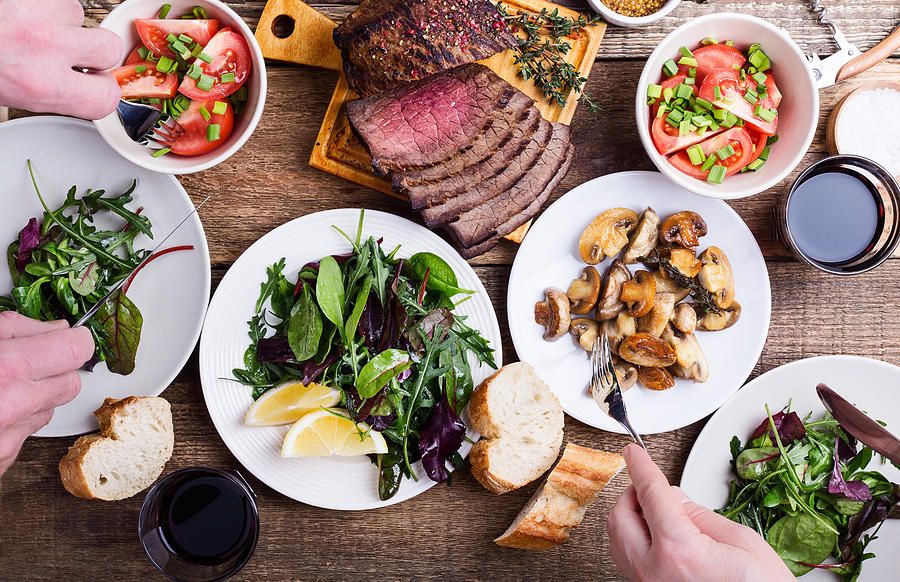 C'est prouvé : cuisiner un repas pour ses proches est une façon efficace de diminuer son stress et d'exprimer ses émotions | So Busy Girls