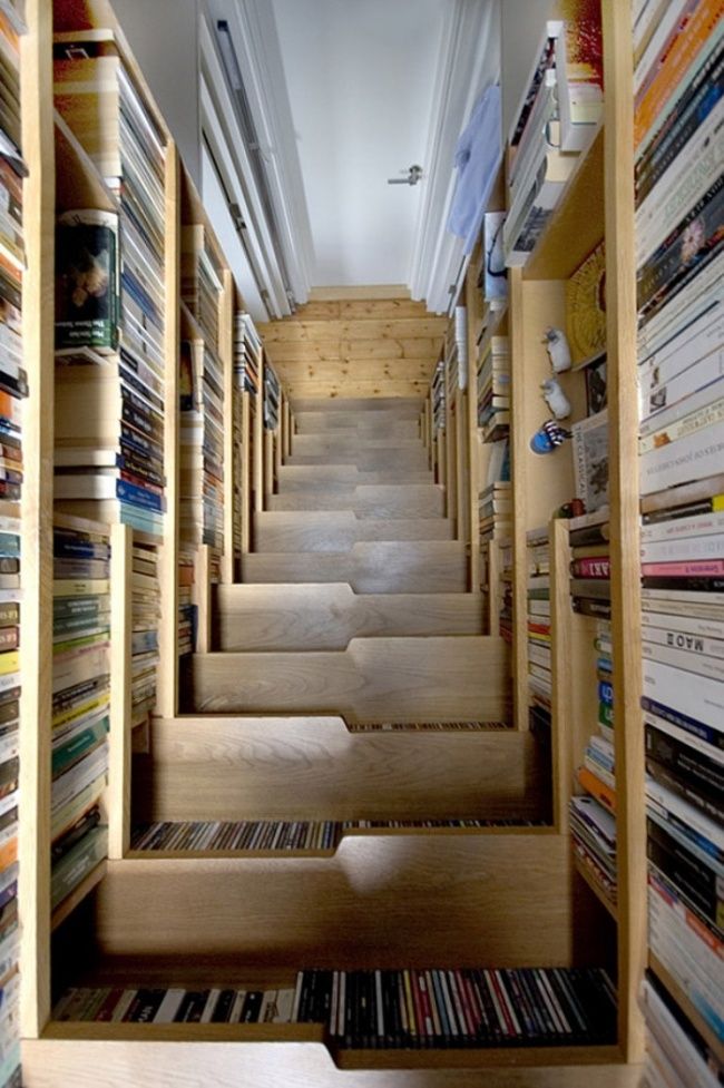 Un escalier bibliothèque | So Busy Girls