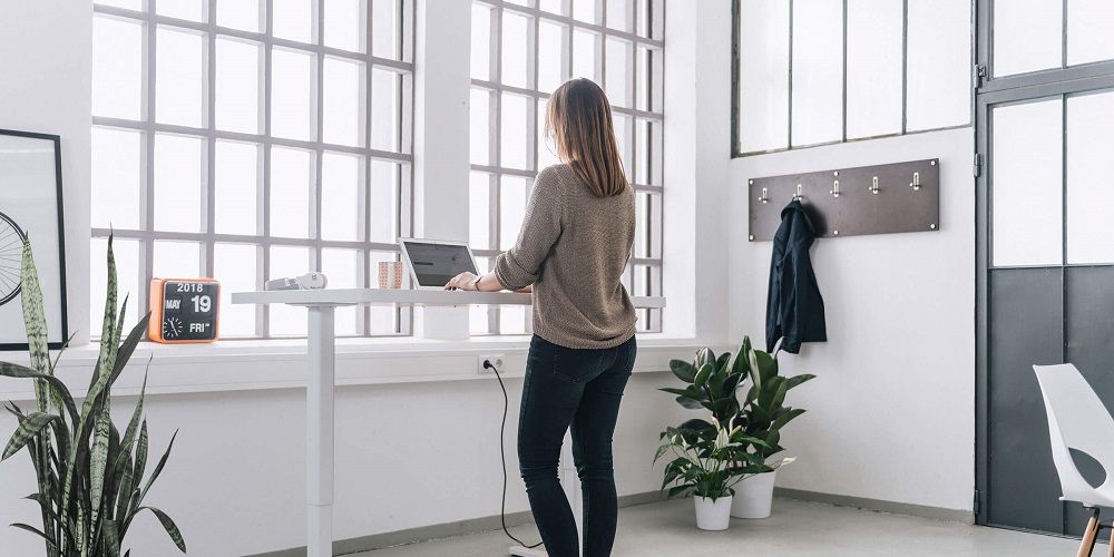 D'après cette étude, il suffirait de travailler debout pour maigrir naturellement | So Busy Girls