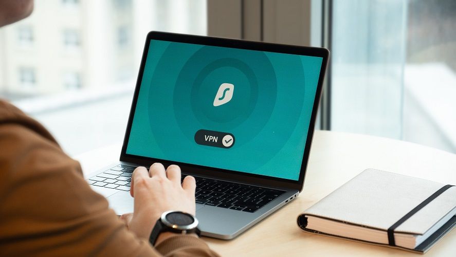 Comment les VPN améliorent l'expérience d'achat en ligne dans l'industrie de la beauté ? | So Busy Girls