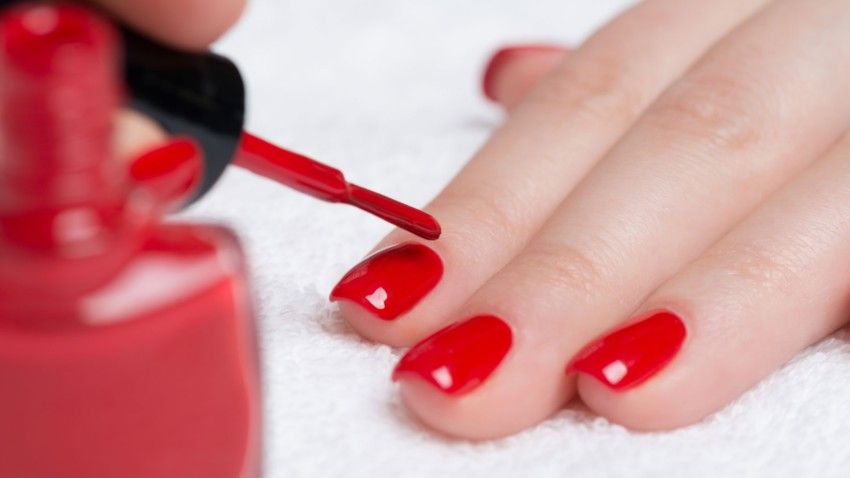 5 choses que vous ne saviez pas sur le vernis semi-permanent | So Busy Girls