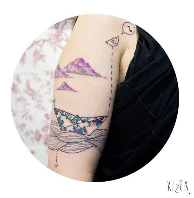 Un tatouage bateau origami | So Busy Girls