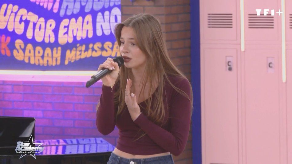 Anouk éliminée, mais pas oubliée : pourquoi son départ de la Star Ac marque un tournant émotionnel | So Busy Girls