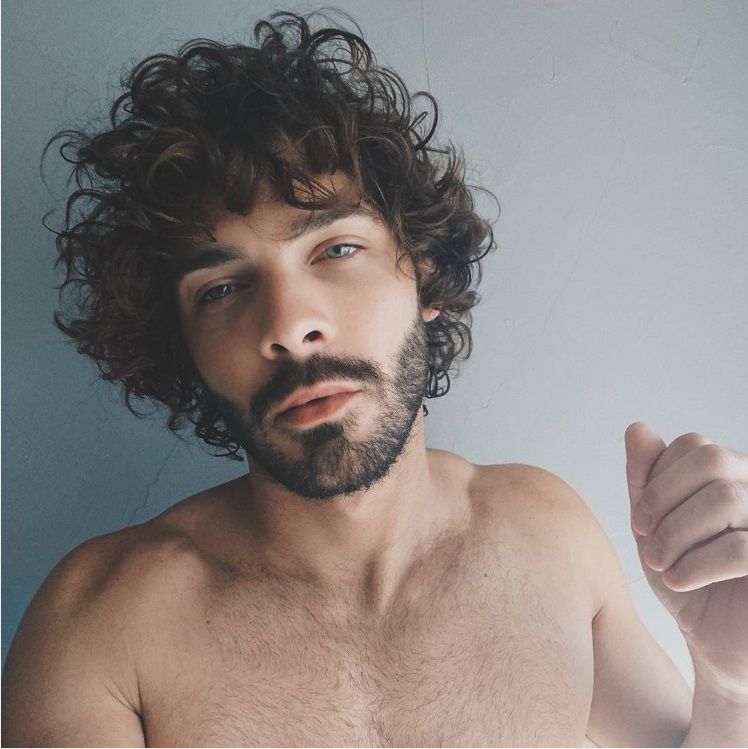 Les 21 selfies masculins les plus sexy de l'année vont vous donner très chaud | So Busy Girls
