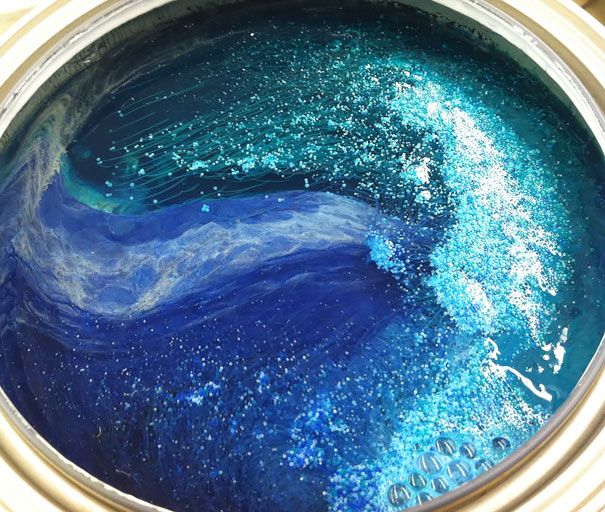 Un pot de peinture dans un magasin de bricolage | So Busy Girls