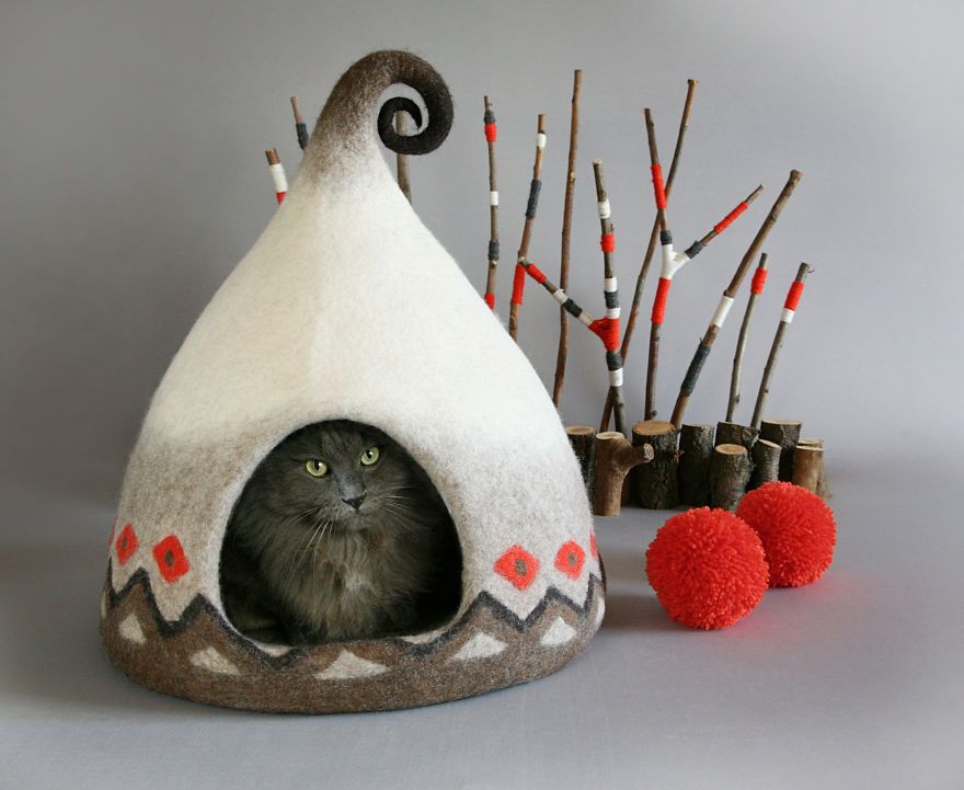 Elle crée des maisons pour chat pleines de couleur vraiment adorables | So Busy Girls