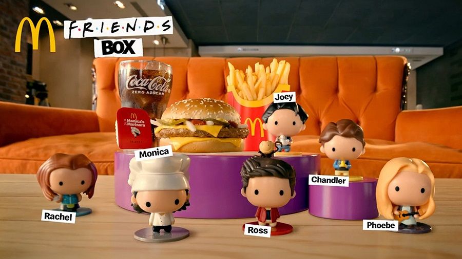 McDonald's lance un Happy Meal Friends pour adulte pour fêter les 30 ans de la série | So Busy Girls