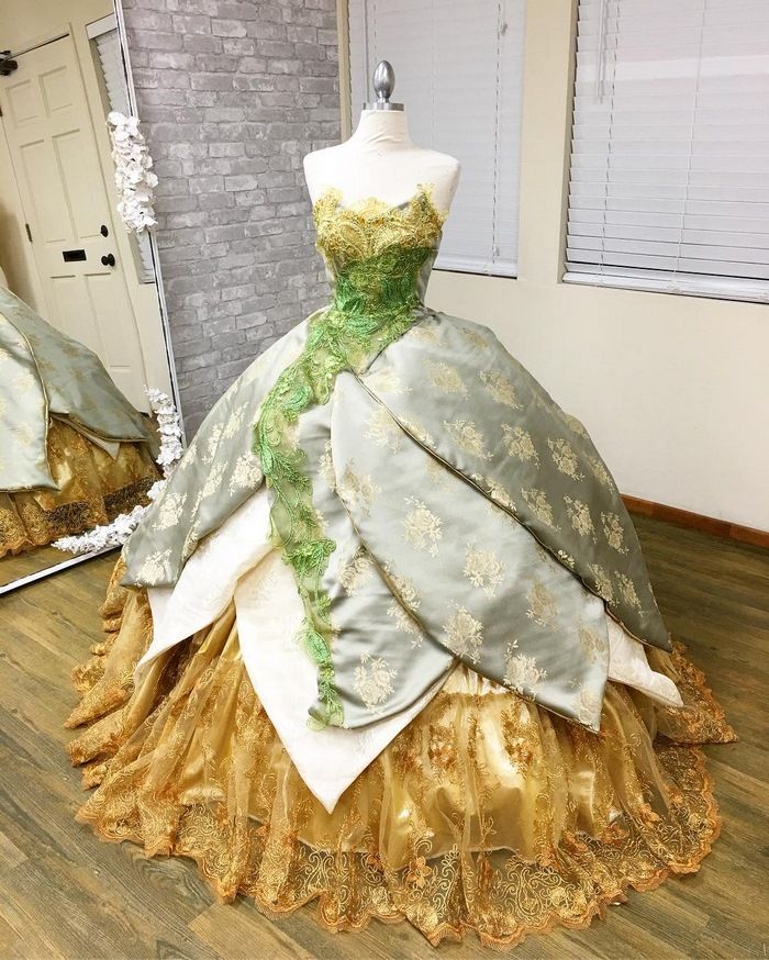 Ce papa recrée les robes des Princesses Disney pour sa fille, et elles sont époustouflantes ! | So Busy Girls