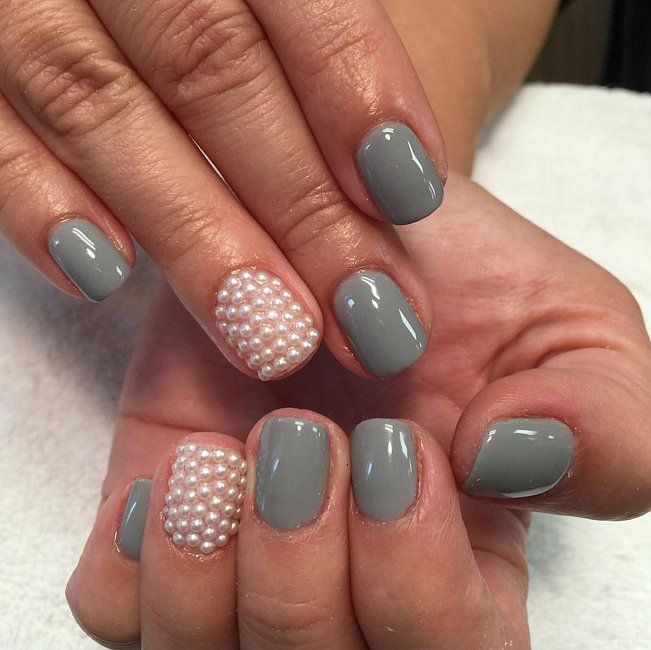 Vernis gris et perles blanches | So Busy Girls