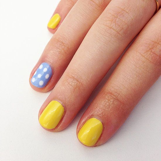 Un accent nail à pois | So Busy Girls
