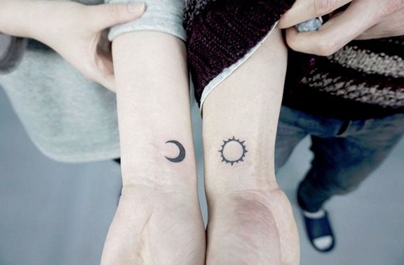 Le soleil et la lune sur le poignet | So Busy Girls