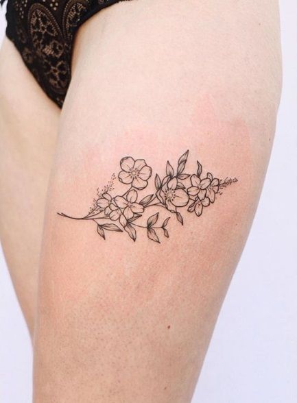 19 sublimes tatouages sur la cuisse que vous allez adorer | So Busy Girls