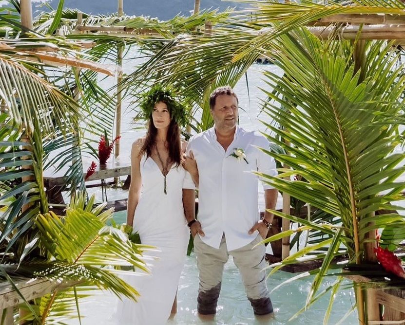 "Noces de coco" : Mareva Galanter dévoile enfin les images secrètes de son mariage avec Arthur | So Busy Girls