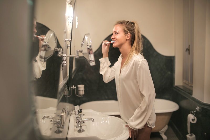 Si vous avez la peau abîmée ou irritée, c'est peut-être à cause de votre dentifrice | So Busy Girls