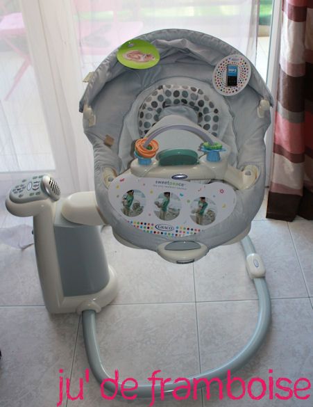 balancelle-pour-bebe-nourrisson
