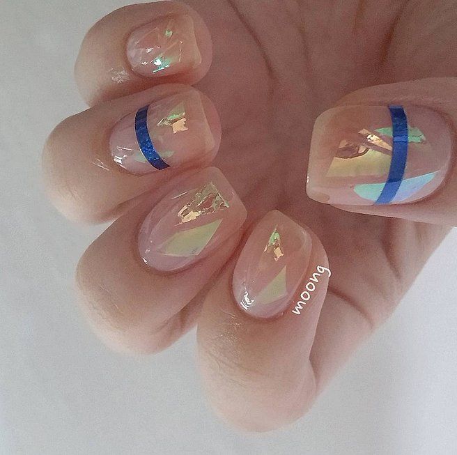 La dernière tendance nail art : les glass nails | So Busy Girls